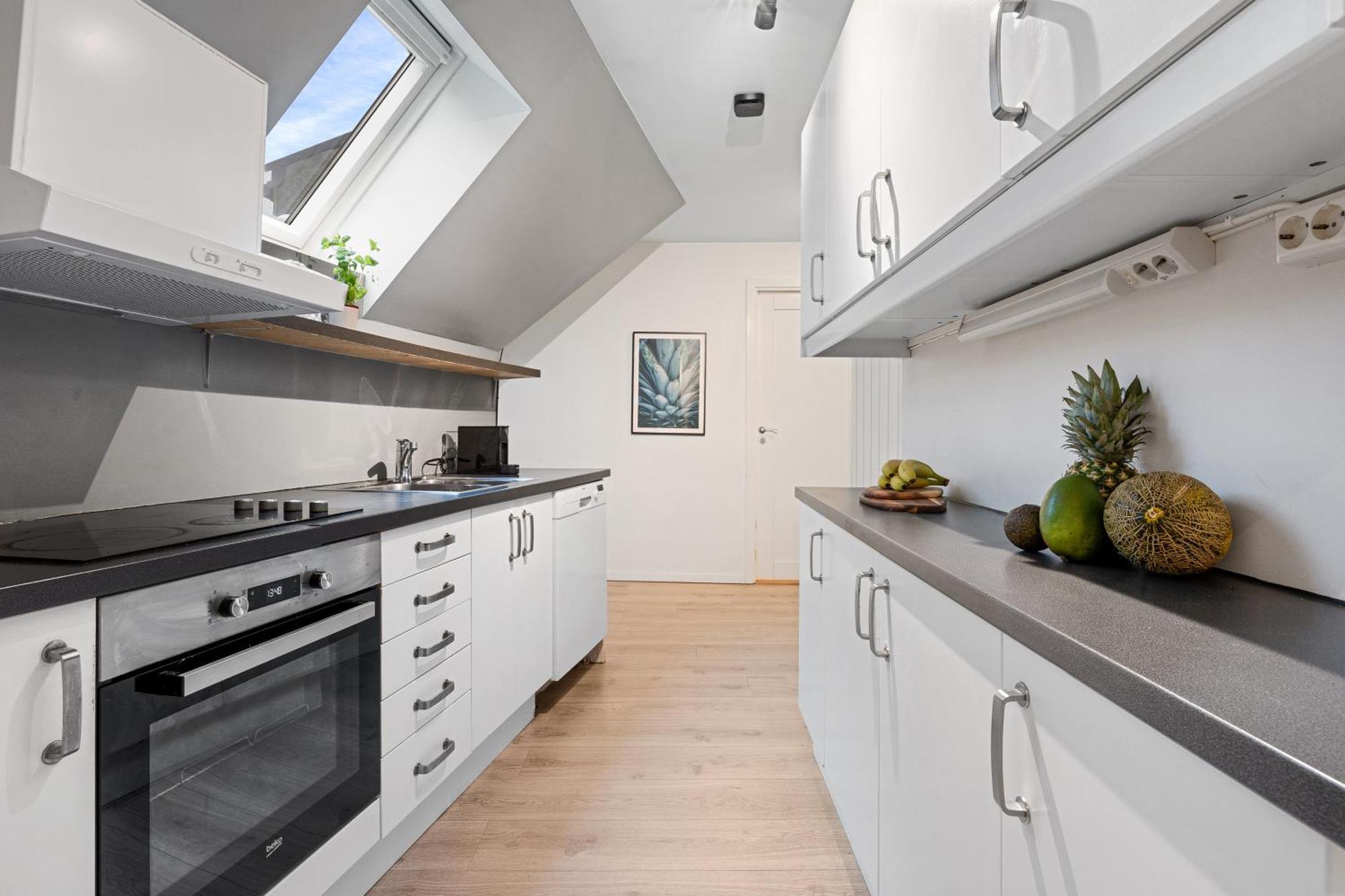 100Sqm 5Br Behind Bryggen - King Beds - Family Friendly Apartment Берген Екстериор снимка